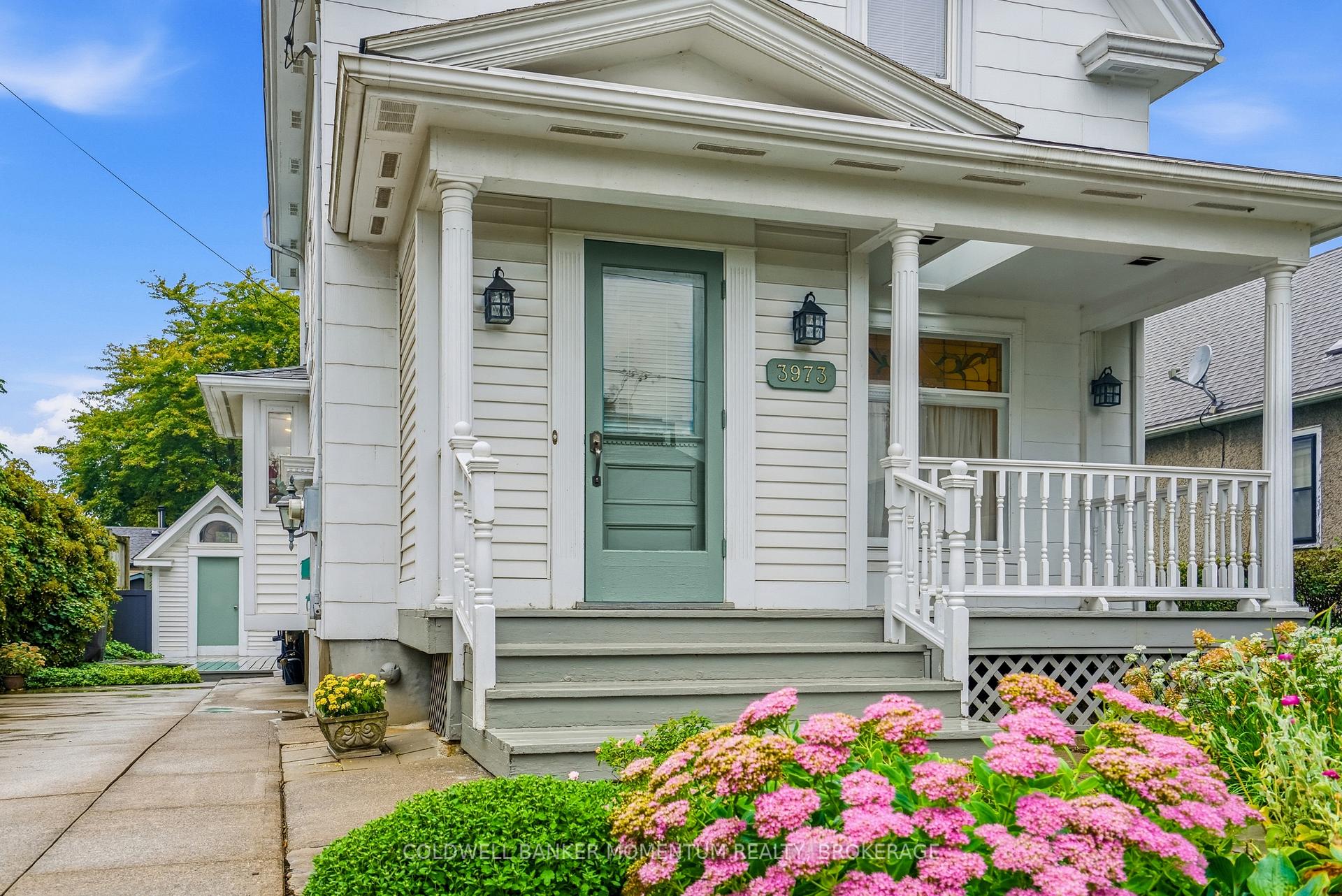Photo 2 of 3973 St Peter Avenue, Niagara Falls, Stamford — HOMEH
