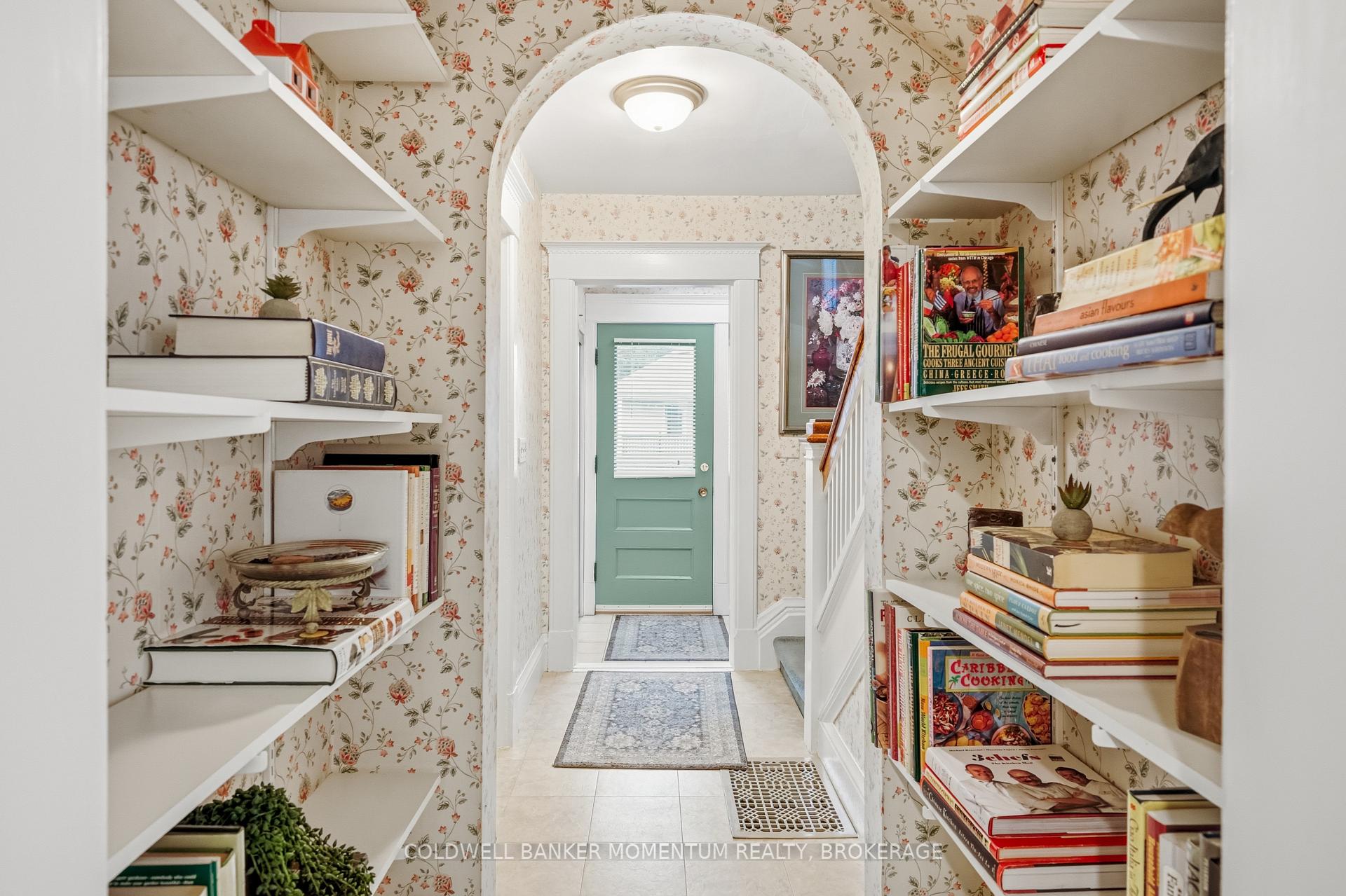 Photo 6 of 3973 St Peter Avenue, Niagara Falls, Stamford — HOMEH