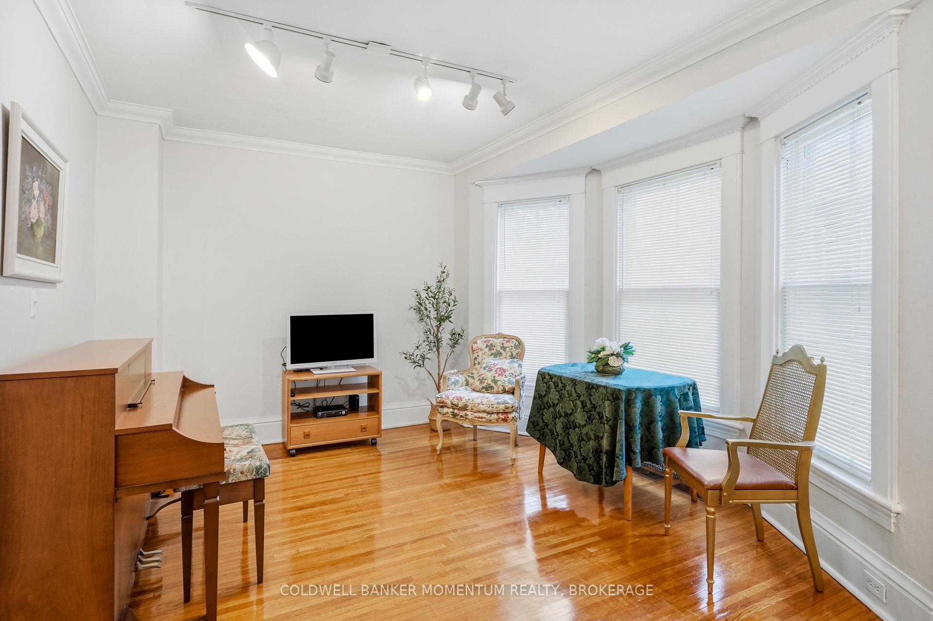 Photo 18 of 3973 St Peter Avenue, Niagara Falls, Stamford — HOMEH