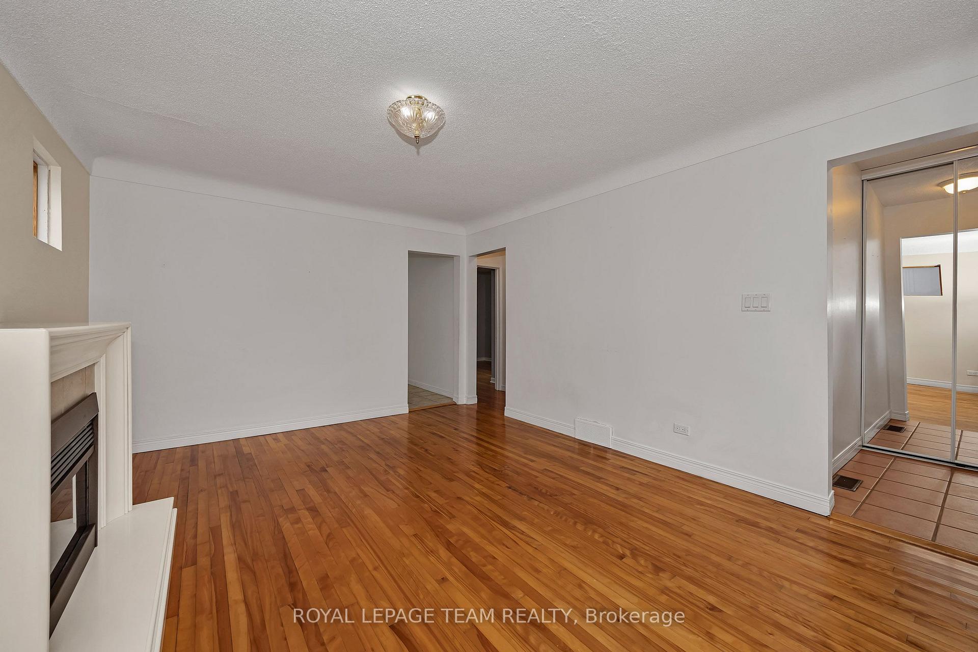 Photo 9 of 658 Tweedsmuir Avenue, Ottawa, Westboro/Hampton Park — HOMEH