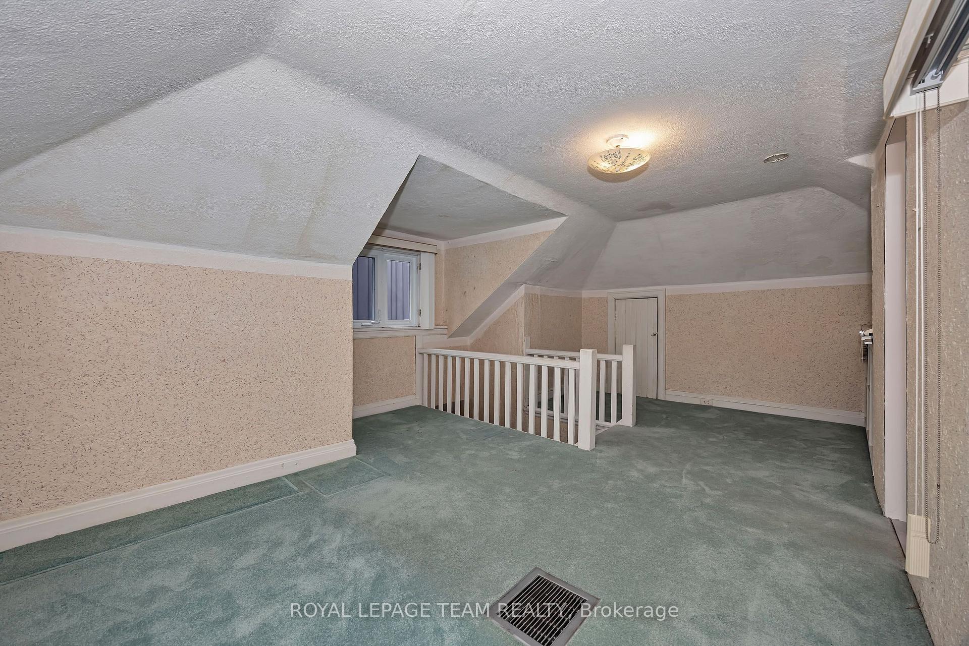 Photo 26 of 658 Tweedsmuir Avenue, Ottawa, Westboro/Hampton Park — HOMEH