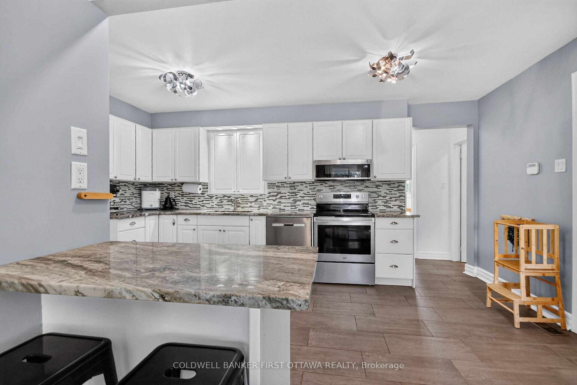 Photo 16 of 779 Halstead Street, Ottawa, Elmvale Acres — HOMEH