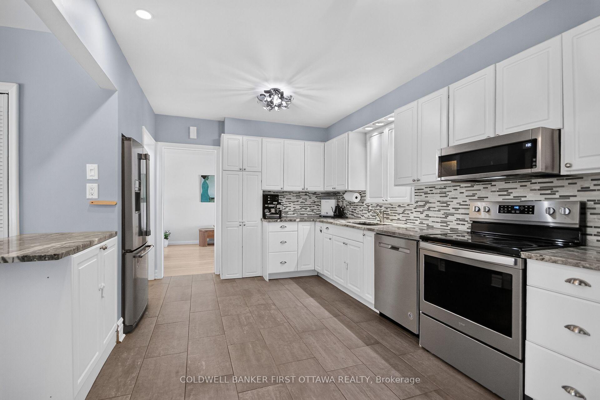 Photo 17 of 779 Halstead Street, Ottawa, Elmvale Acres — HOMEH