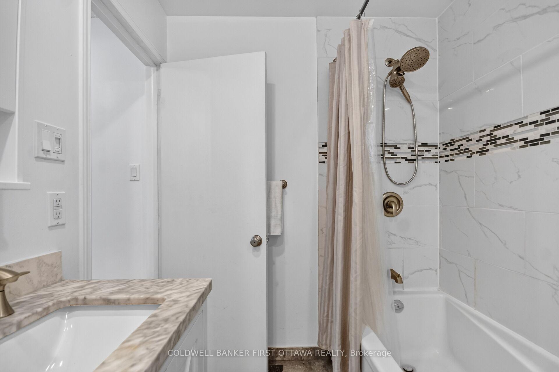 Photo 27 of 779 Halstead Street, Ottawa, Elmvale Acres — HOMEH