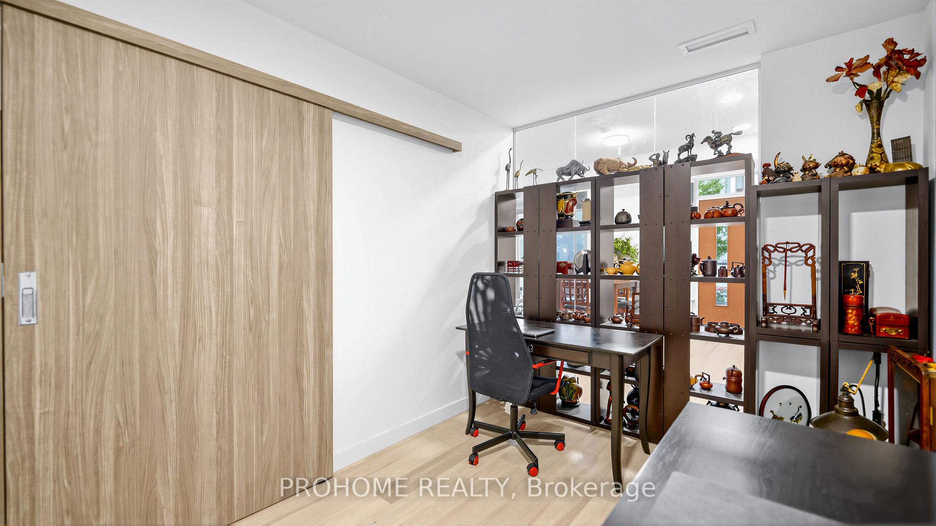 Photo 13 of Unit 111, 27 McMahon Drive, North York, Bayview Village — HOMEH