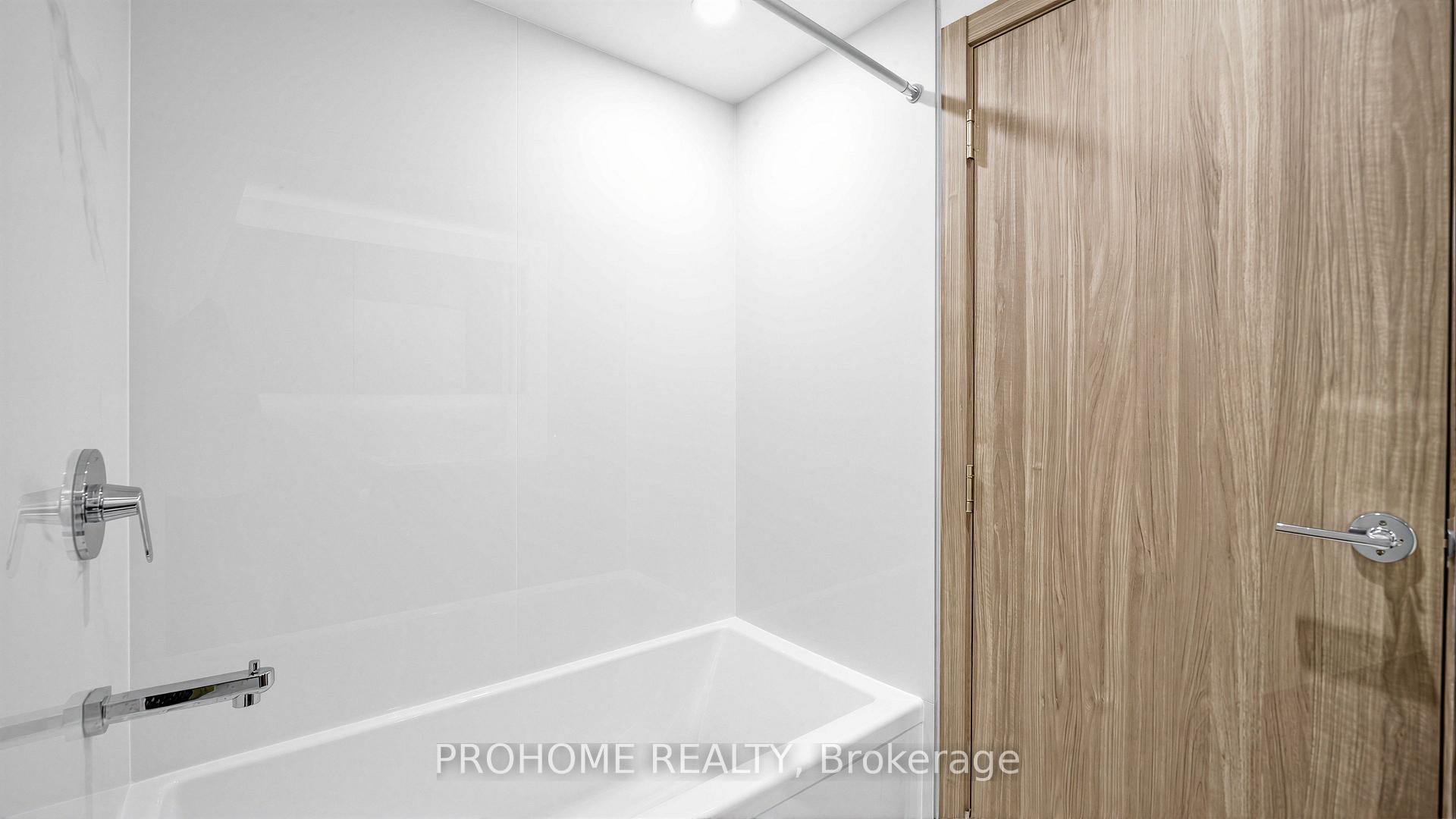 Photo 22 of Unit 111, 27 McMahon Drive, North York, Bayview Village — HOMEH