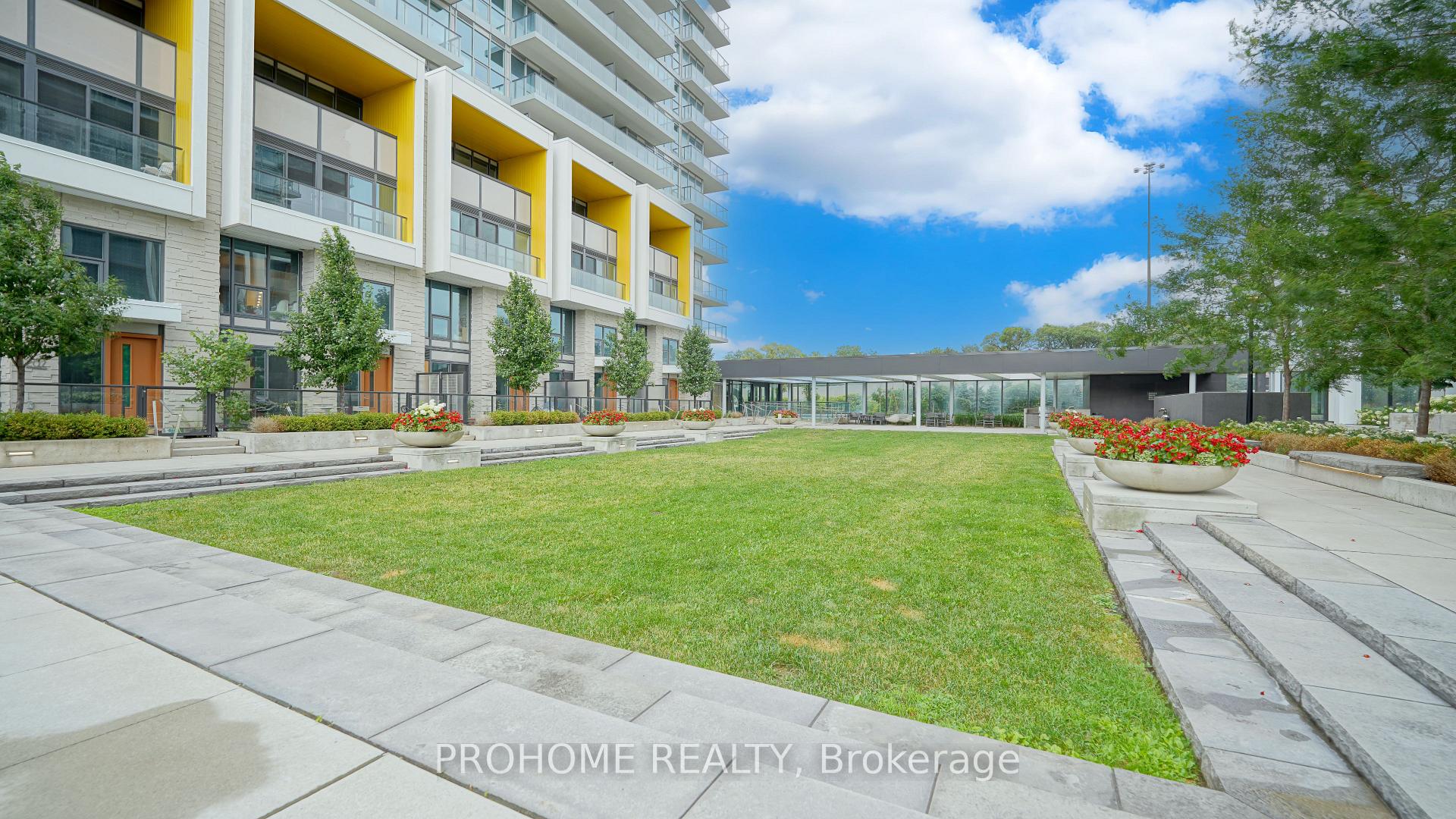 Photo 34 of Unit 111, 27 McMahon Drive, North York, Bayview Village — HOMEH