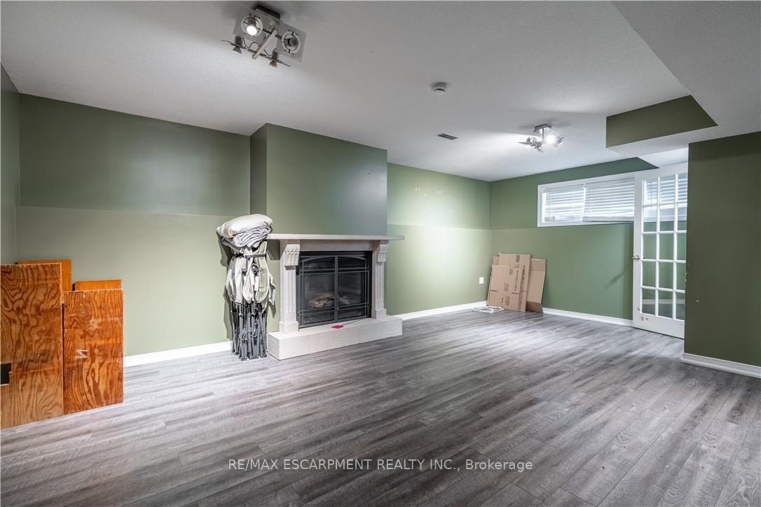 Photo 18 of 25 Donna Drive, Haldimand — HOMEH
