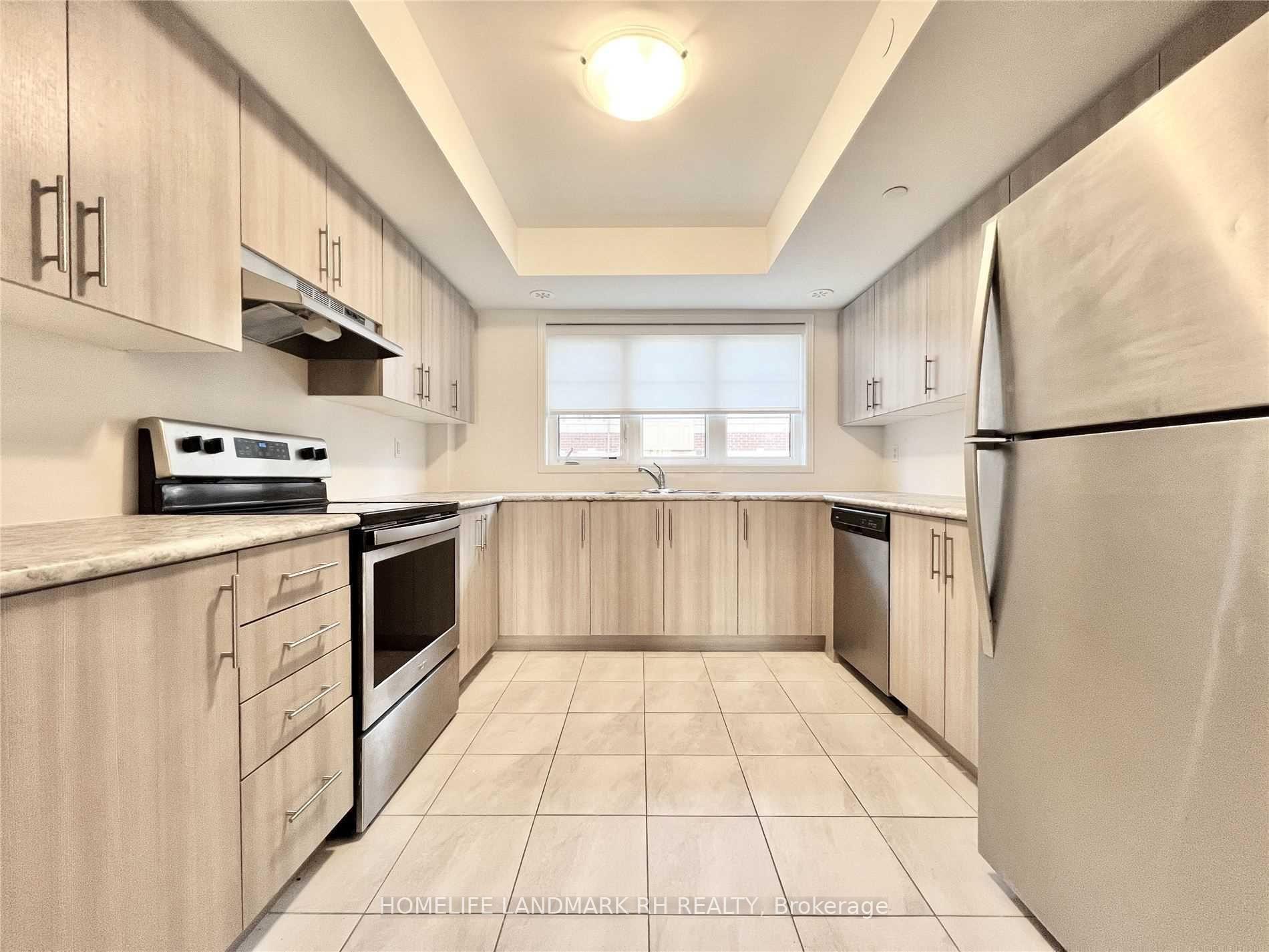 Photo 4 of 2633 Eaglesham Path, Oshawa, Windfields — HOMEH