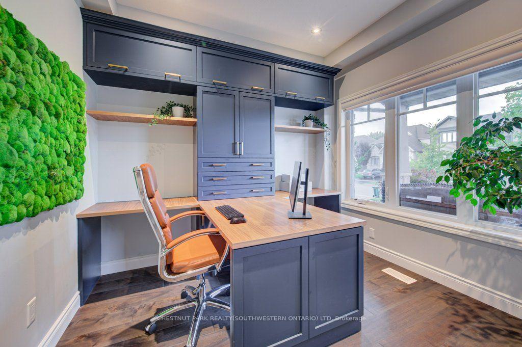 Photo 10 of 516 Preakness Street, Waterloo, University Downs — HOMEH