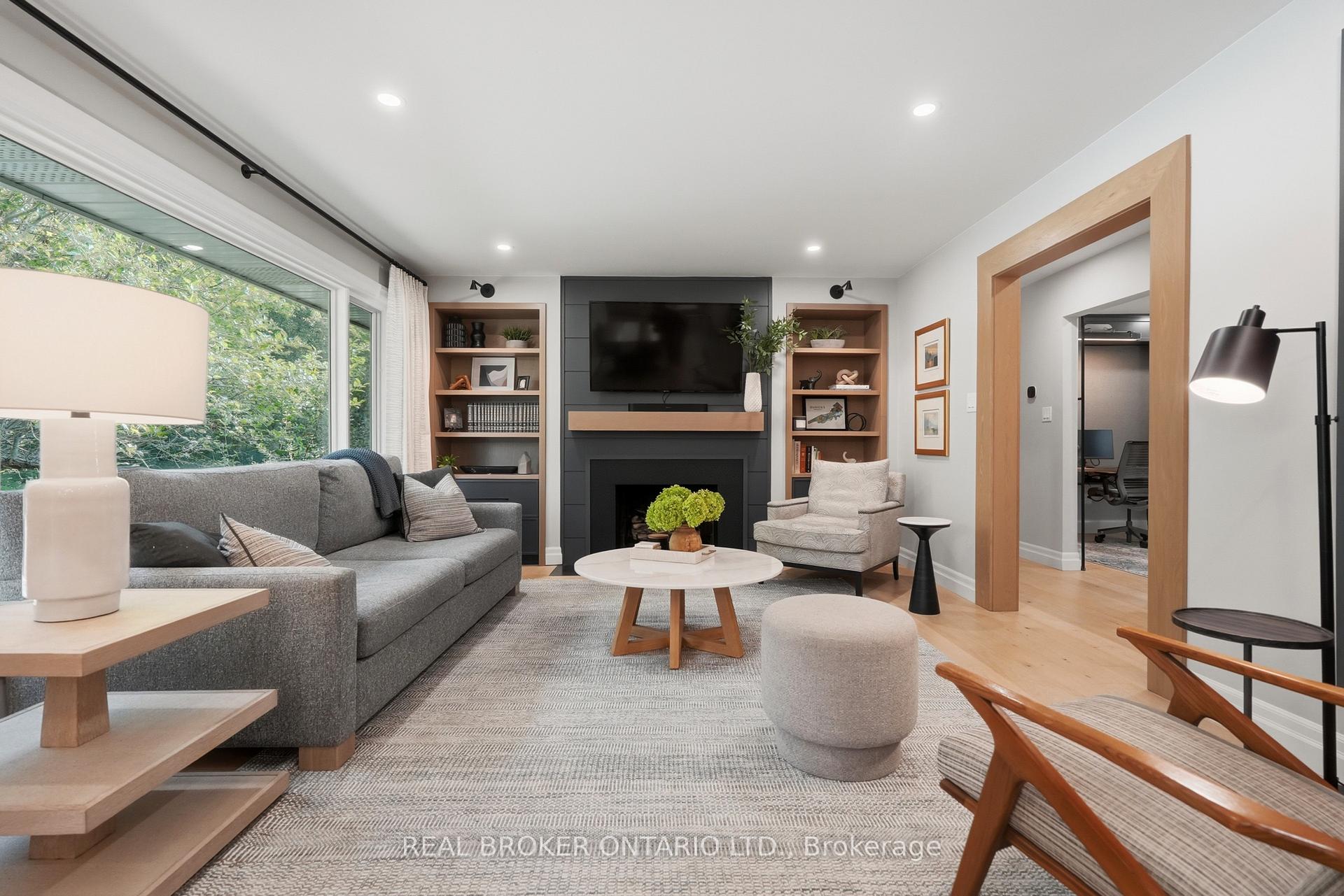 Photo 12 of 54 Mayfair Avenue, Hamilton, Dundas — HOMEH