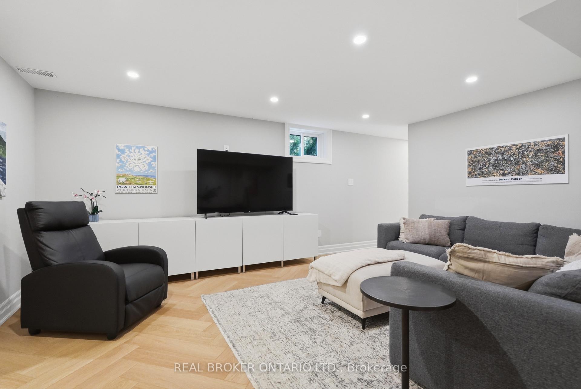 Photo 42 of 54 Mayfair Avenue, Hamilton, Dundas — HOMEH
