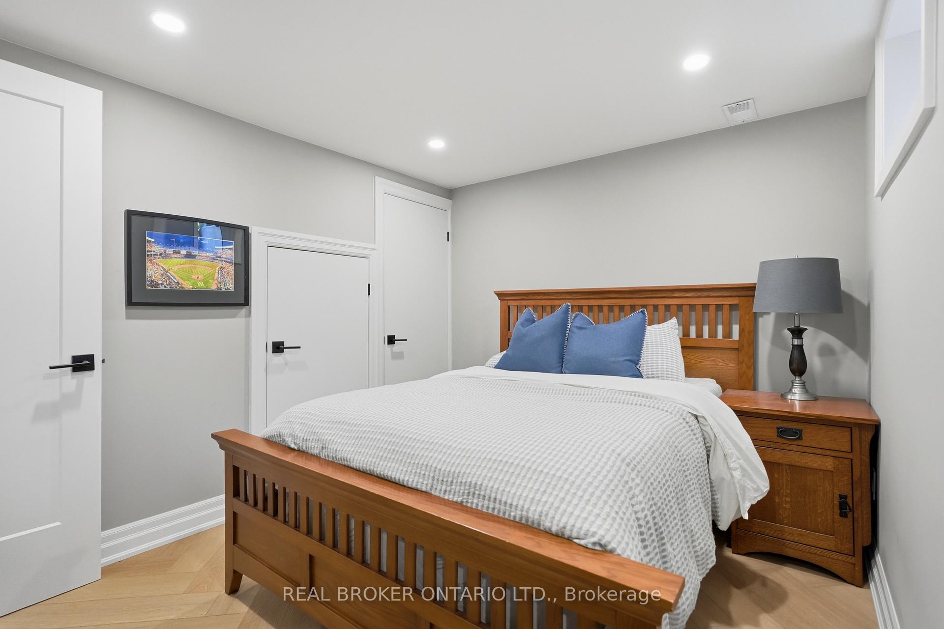 Photo 44 of 54 Mayfair Avenue, Hamilton, Dundas — HOMEH