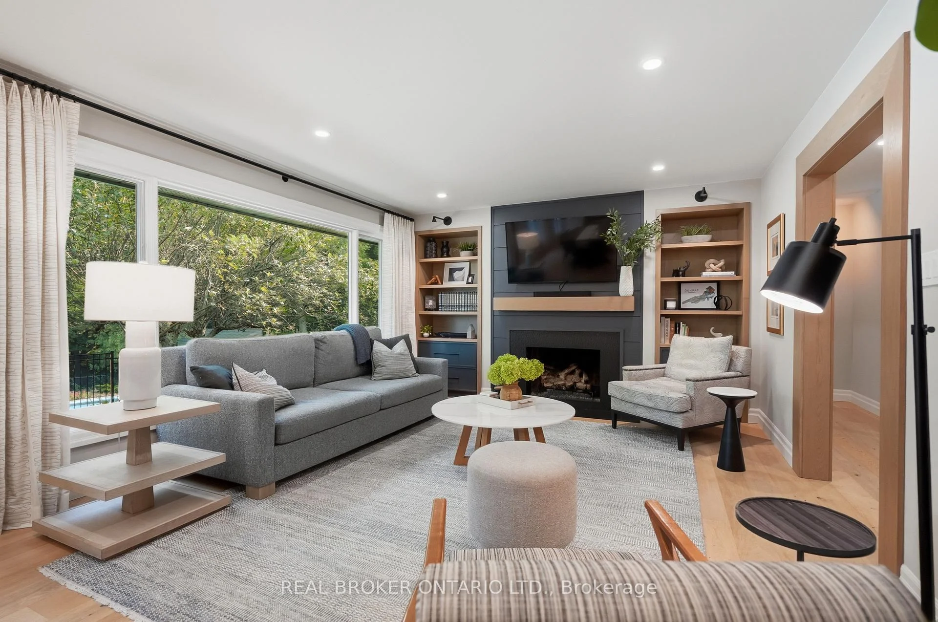 Photo 14 of 54 Mayfair Avenue, Hamilton, Dundas — HOMEH