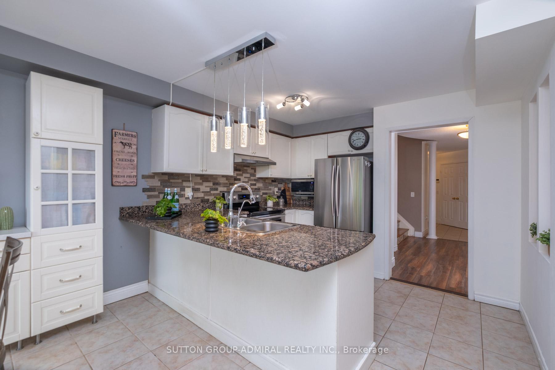 Photo 9 of 43 Crestridge Drive, Caledon, Bolton North — HOMEH