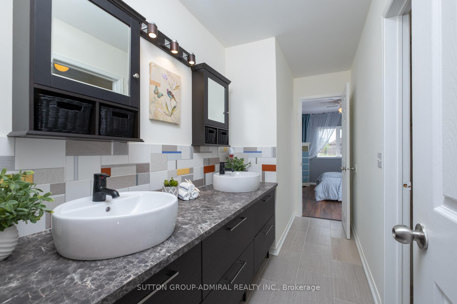 Photo 24 of 43 Crestridge Drive, Caledon, Bolton North — HOMEH