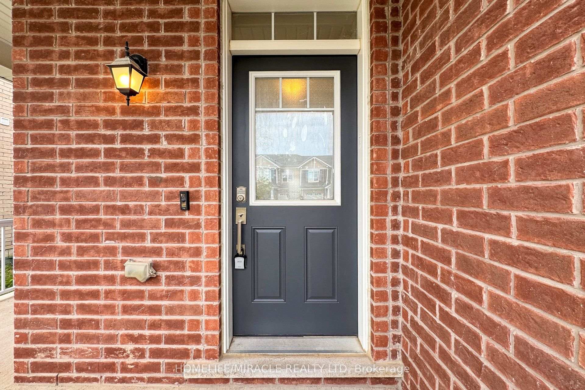Photo 6 of 99 Leiterman Drive, Milton, Willmott — HOMEH