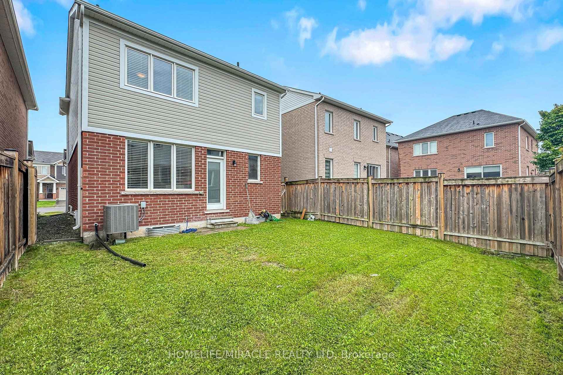 Photo 44 of 99 Leiterman Drive, Milton, Willmott — HOMEH