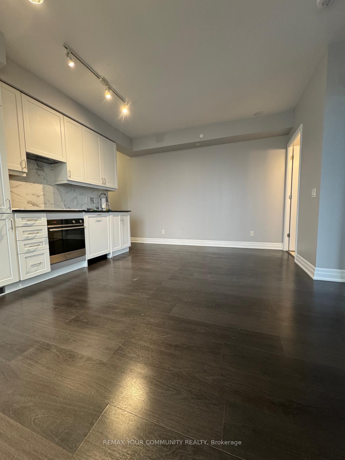 Photo 4 of Unit 1409, 9085 Jane Street, Vaughan, Concord — HOMEH