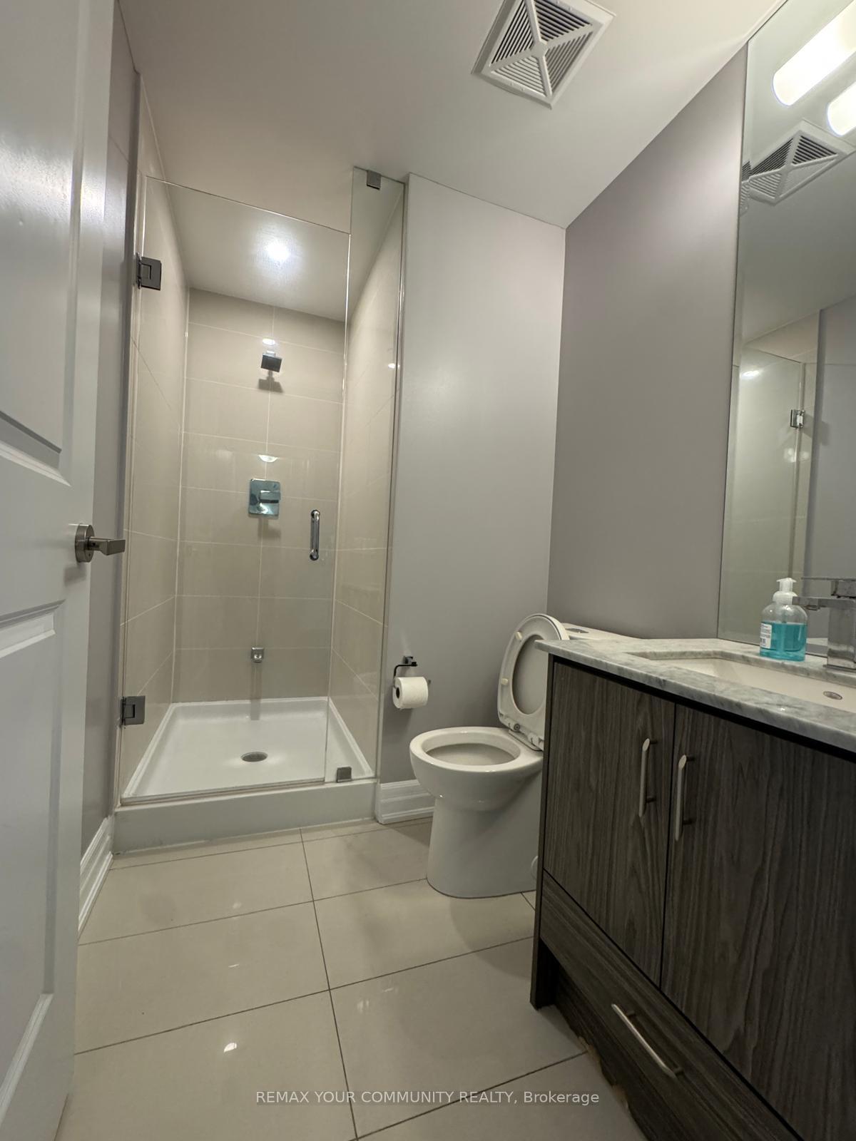 Photo 8 of Unit 1409, 9085 Jane Street, Vaughan, Concord — HOMEH