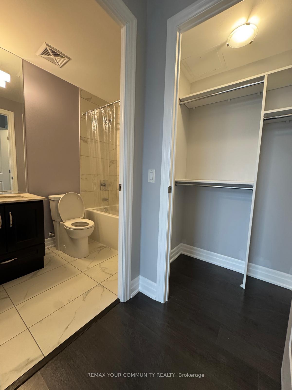 Photo 9 of Unit 1409, 9085 Jane Street, Vaughan, Concord — HOMEH