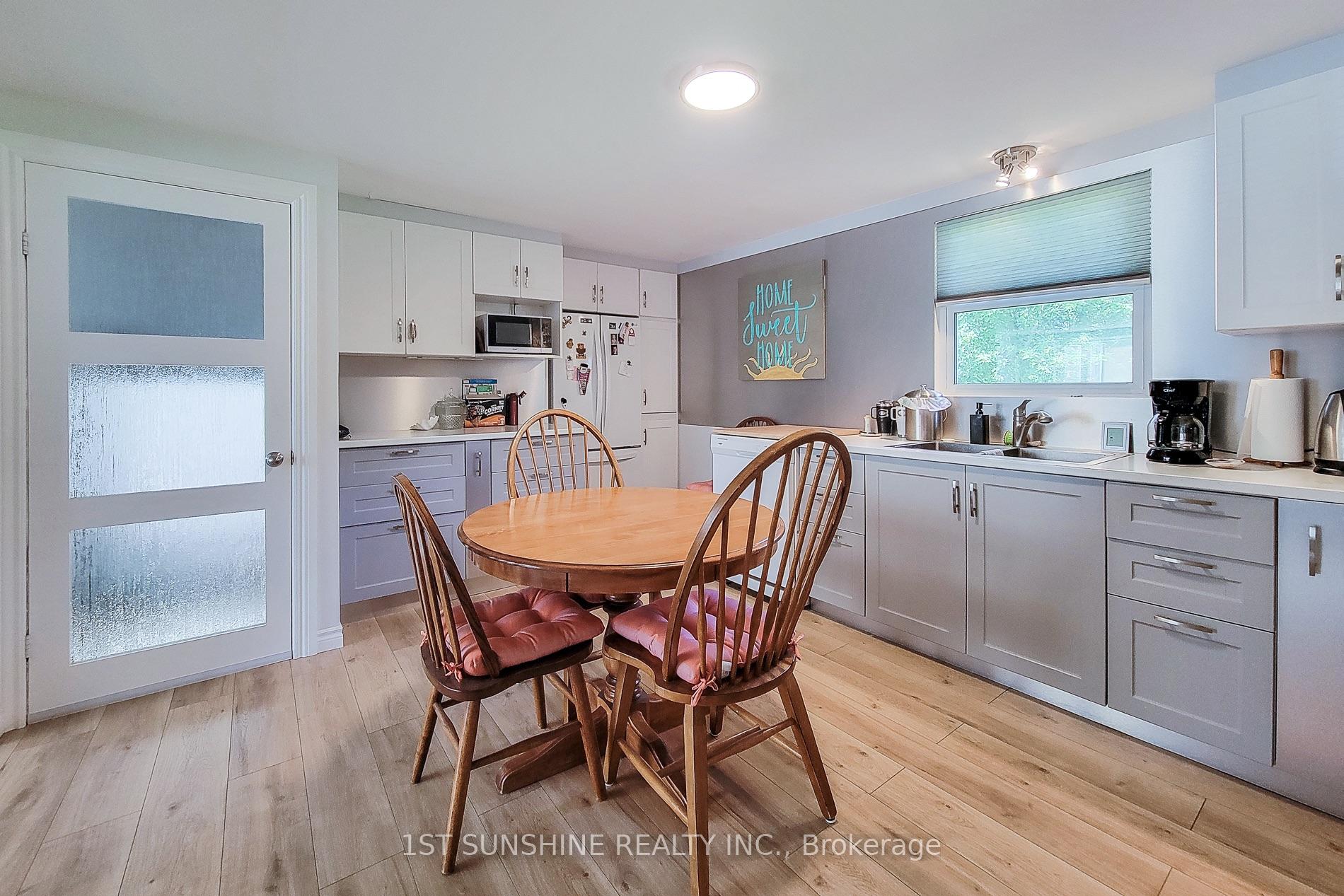 Photo 17 of 306 Riverside Drive, Welland, Broadway — HOMEH