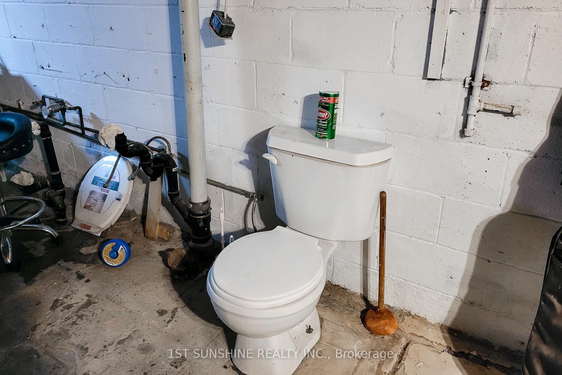 Photo 30 of 306 Riverside Drive, Welland, Broadway — HOMEH