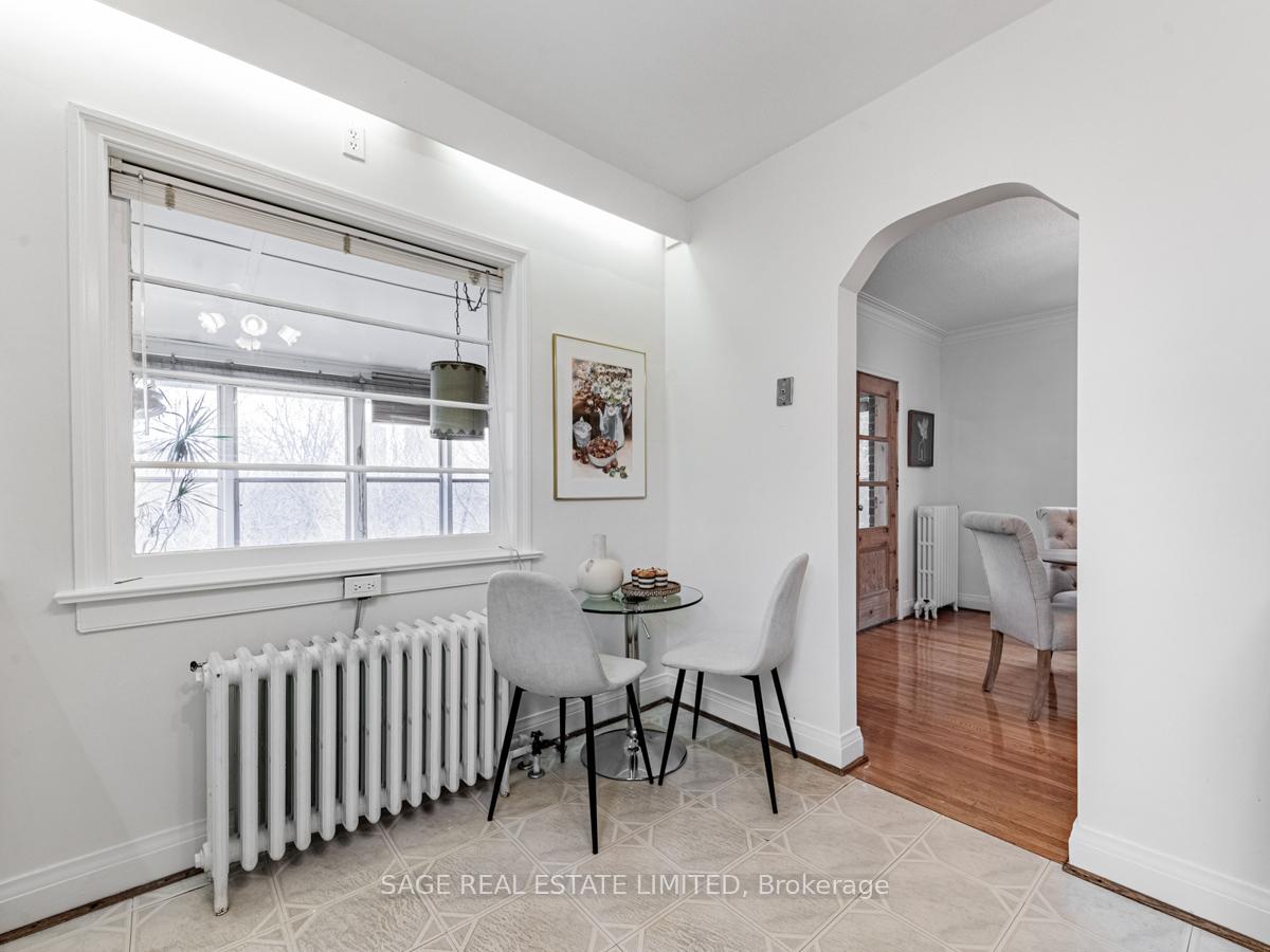 Photo 13 of 28 Barbara Crescent, Toronto, East York — HOMEH