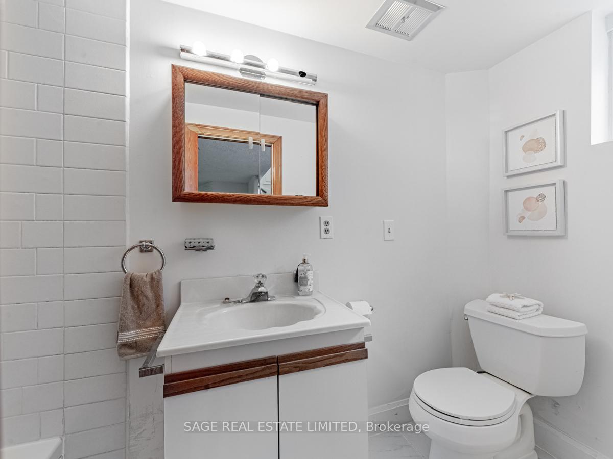 Photo 27 of 28 Barbara Crescent, Toronto, East York — HOMEH
