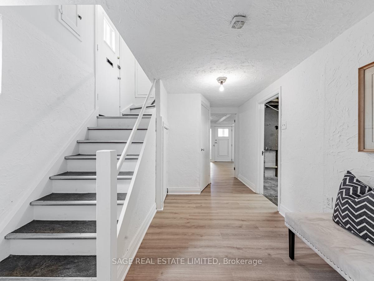 Photo 31 of 28 Barbara Crescent, Toronto, East York — HOMEH