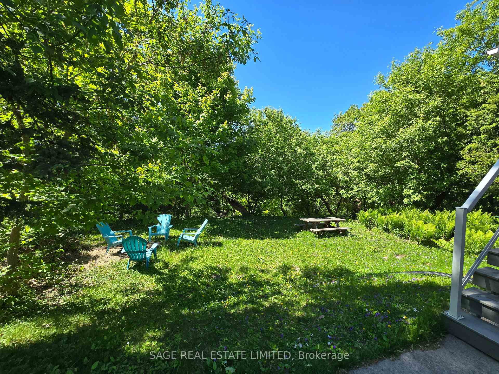 Photo 33 of 28 Barbara Crescent, Toronto, East York — HOMEH