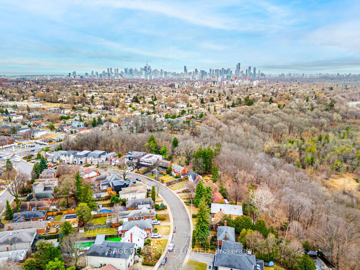 Photo 40 of 28 Barbara Crescent, Toronto, East York — HOMEH