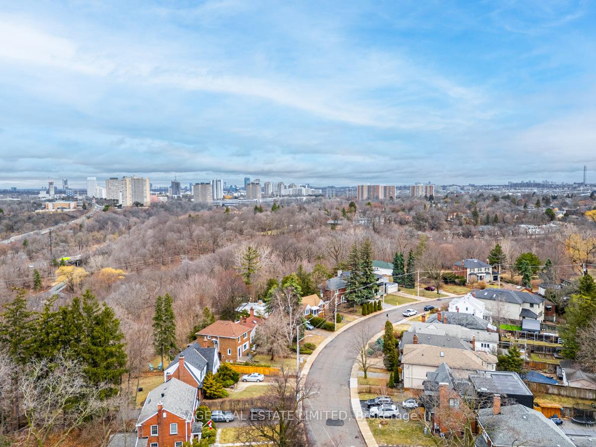 Photo 42 of 28 Barbara Crescent, Toronto, East York — HOMEH