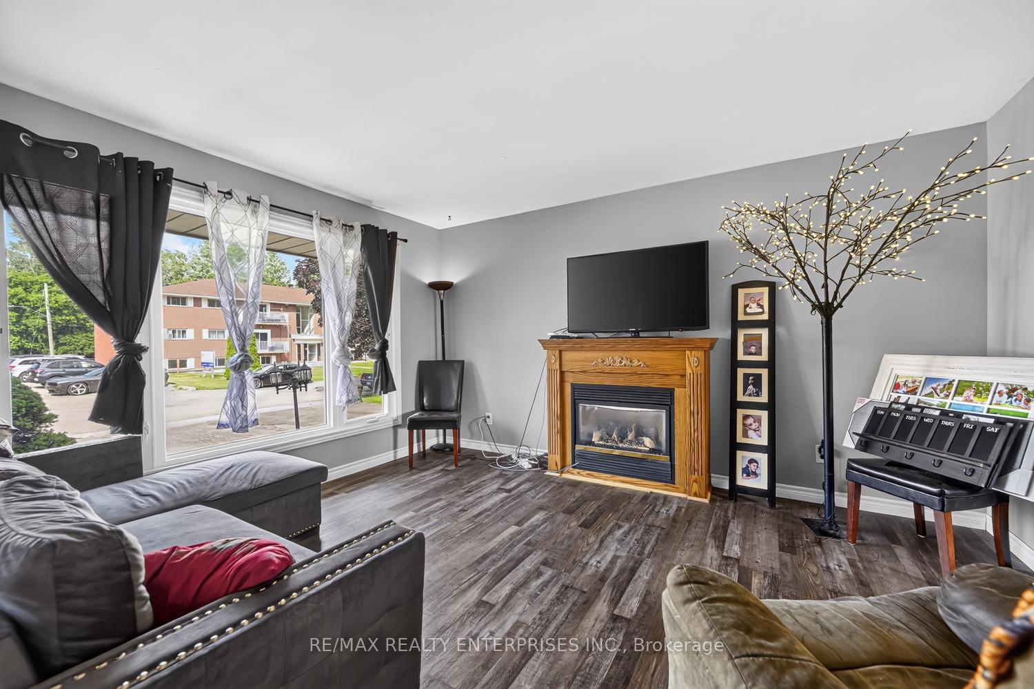 Photo 2 of 855 Howe Terrace, Prescott, Prescott — HOMEH