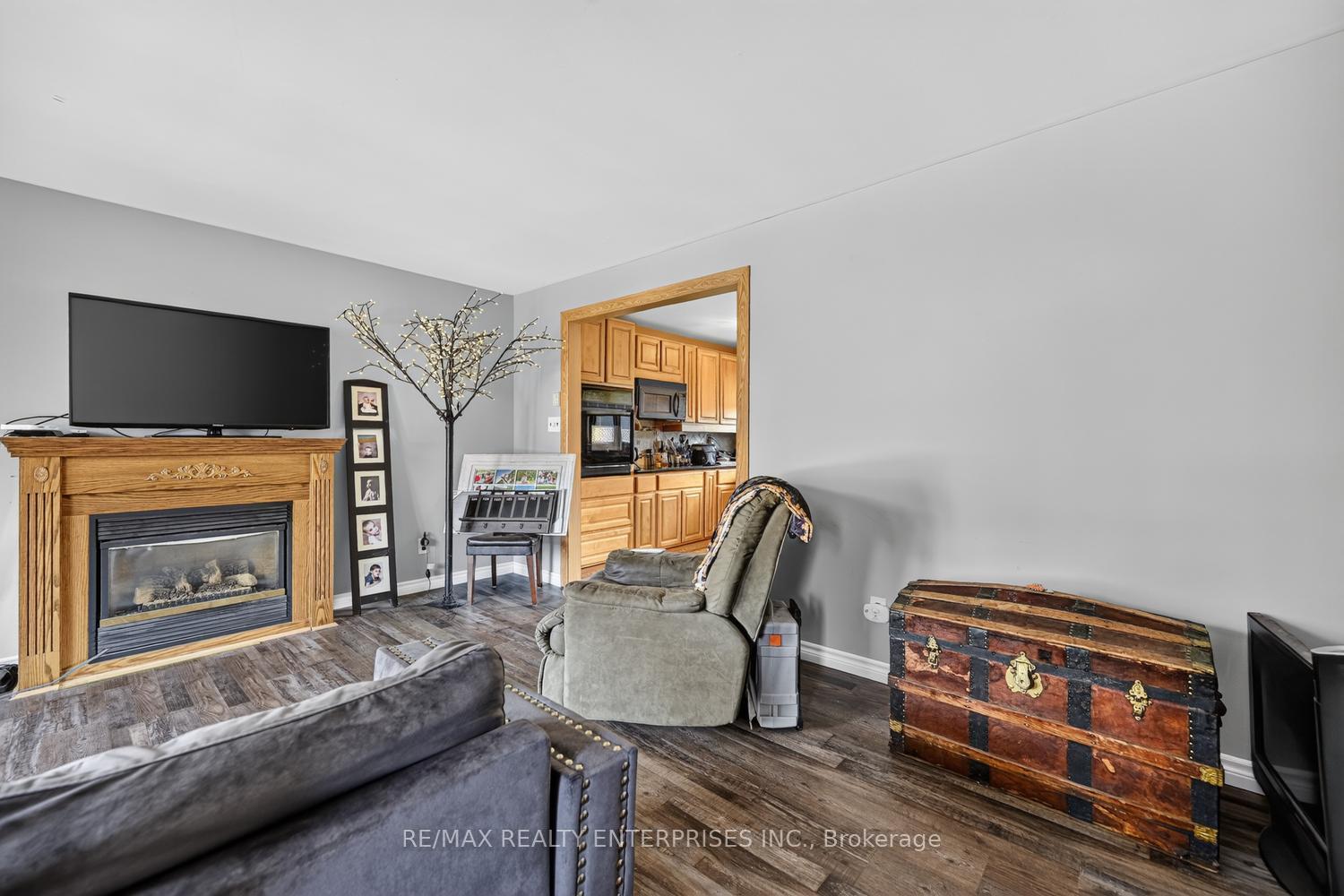 Photo 3 of 855 Howe Terrace, Prescott, Prescott — HOMEH