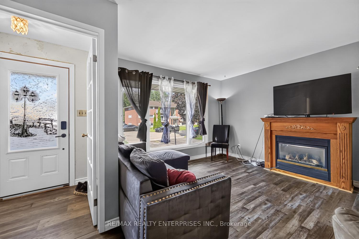 Photo 4 of 855 Howe Terrace, Prescott, Prescott — HOMEH