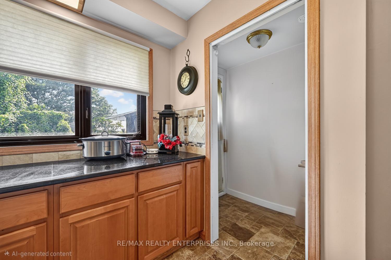 Photo 8 of 855 Howe Terrace, Prescott, Prescott — HOMEH