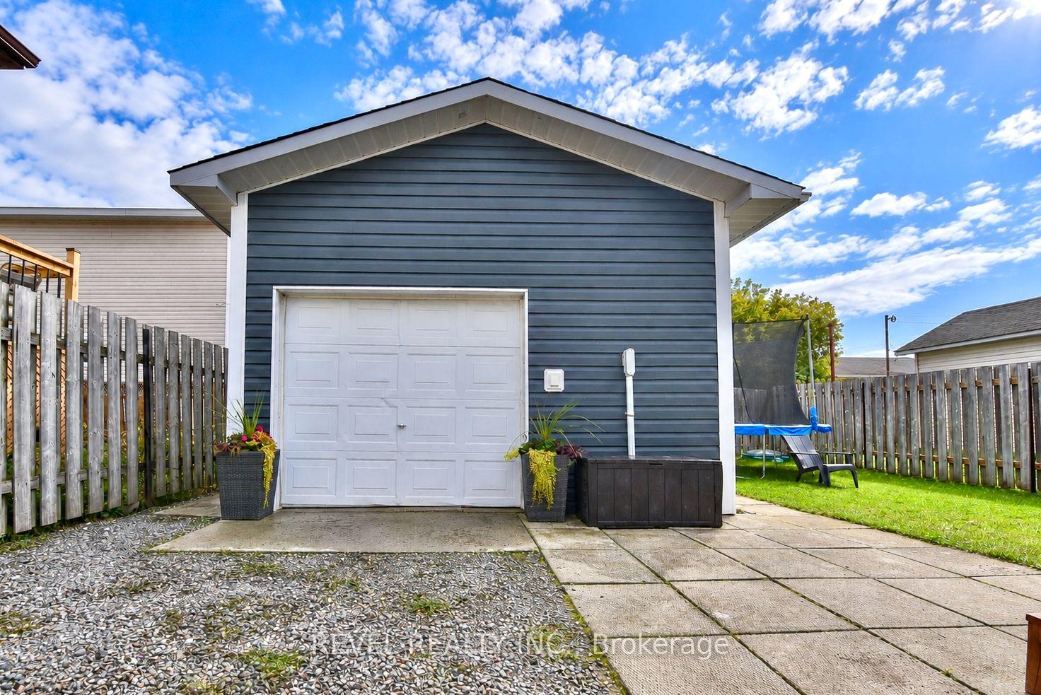 Photo 2 of 338 Craig Street, Timmins, MTJ - Main Area — HOMEH