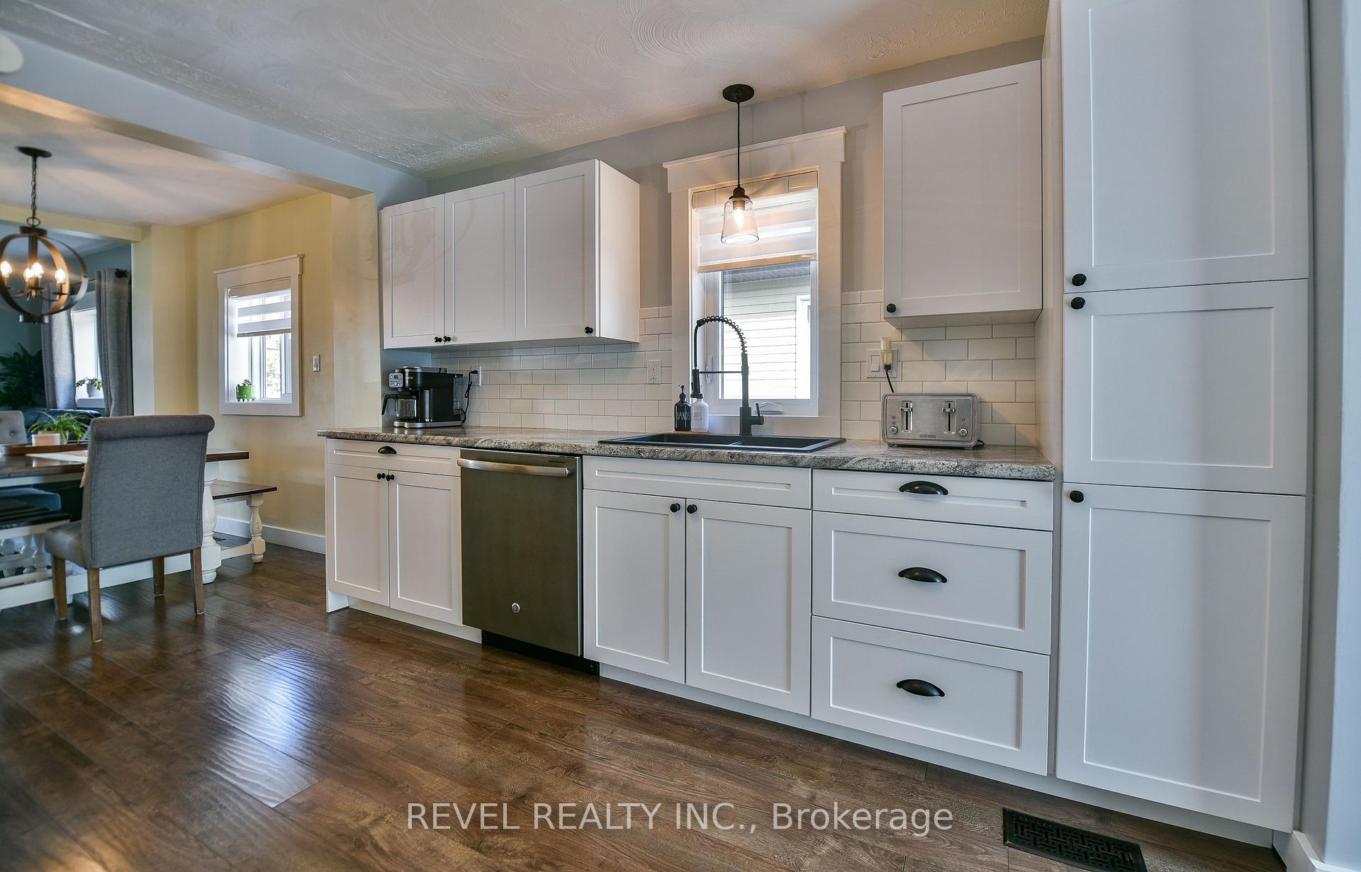 Photo 10 of 338 Craig Street, Timmins, MTJ - Main Area — HOMEH