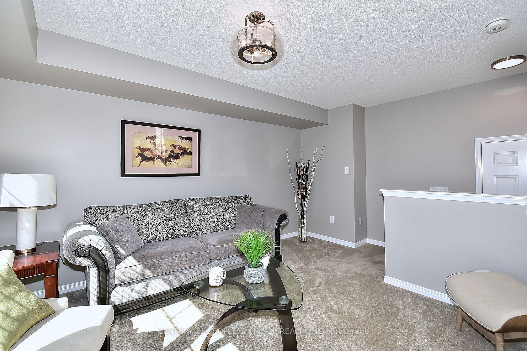Photo 4 of 13 Devineridge Avenue, Ajax, Central East — HOMEH