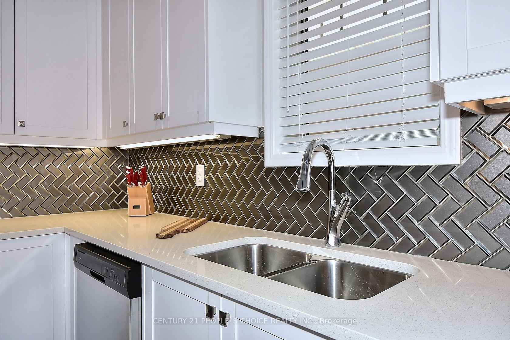 Photo 17 of 13 Devineridge Avenue, Ajax, Central East — HOMEH
