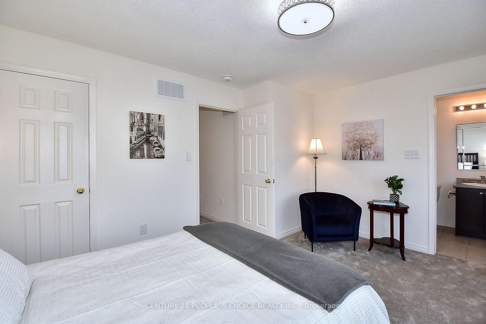 Photo 20 of 13 Devineridge Avenue, Ajax, Central East — HOMEH