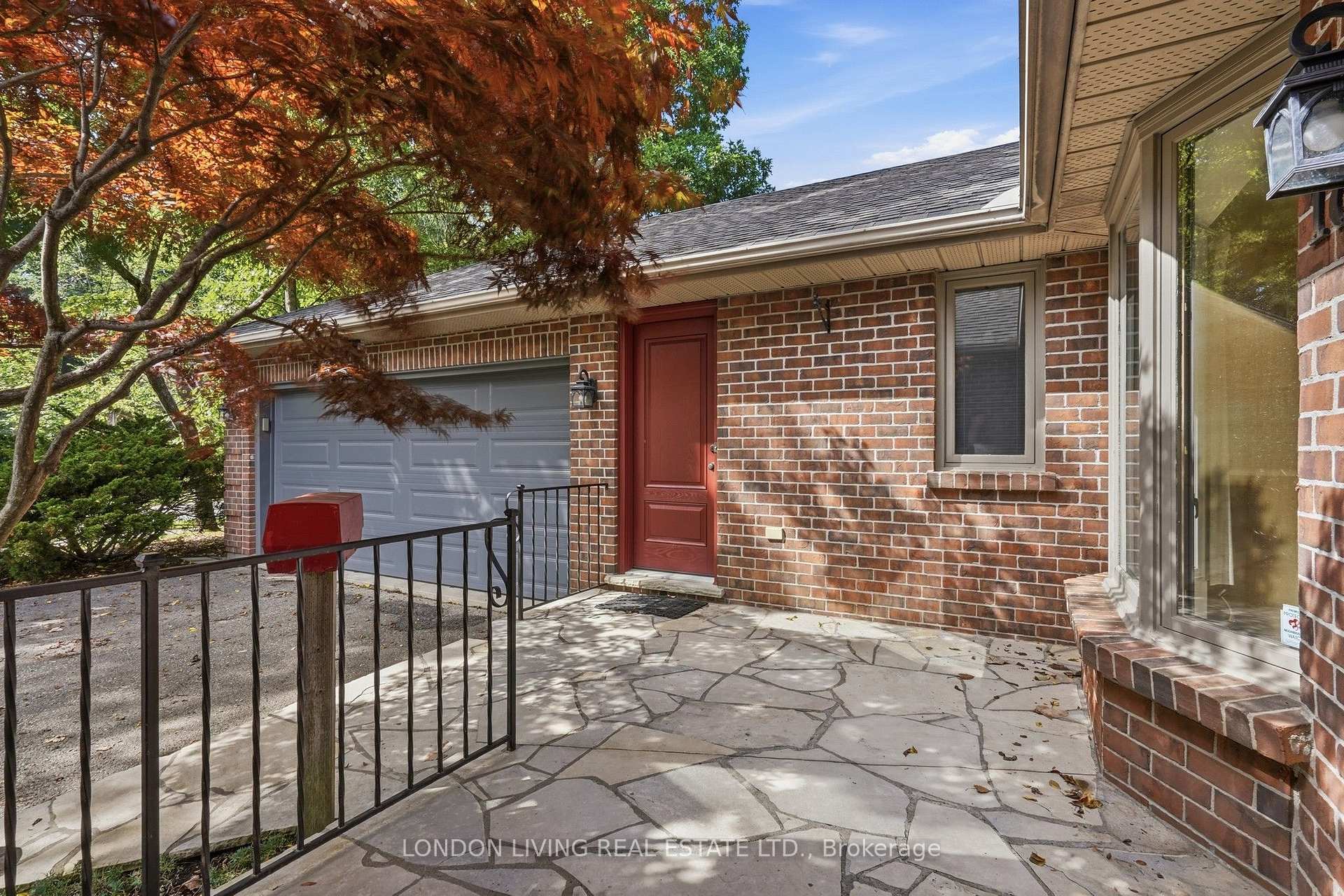 Photo 9 of 181 Timber Drive, London, South B — HOMEH