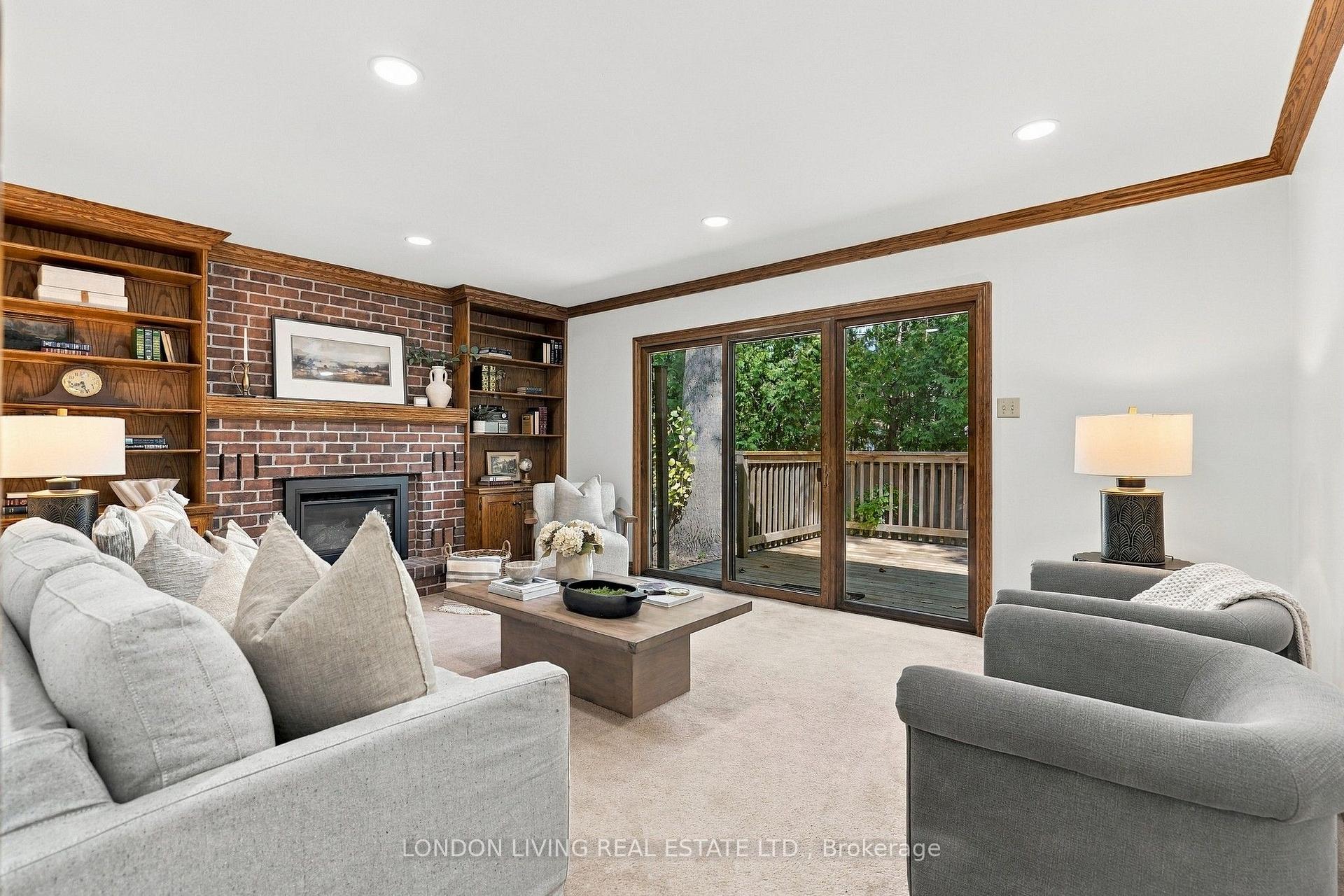 Photo 24 of 181 Timber Drive, London, South B — HOMEH