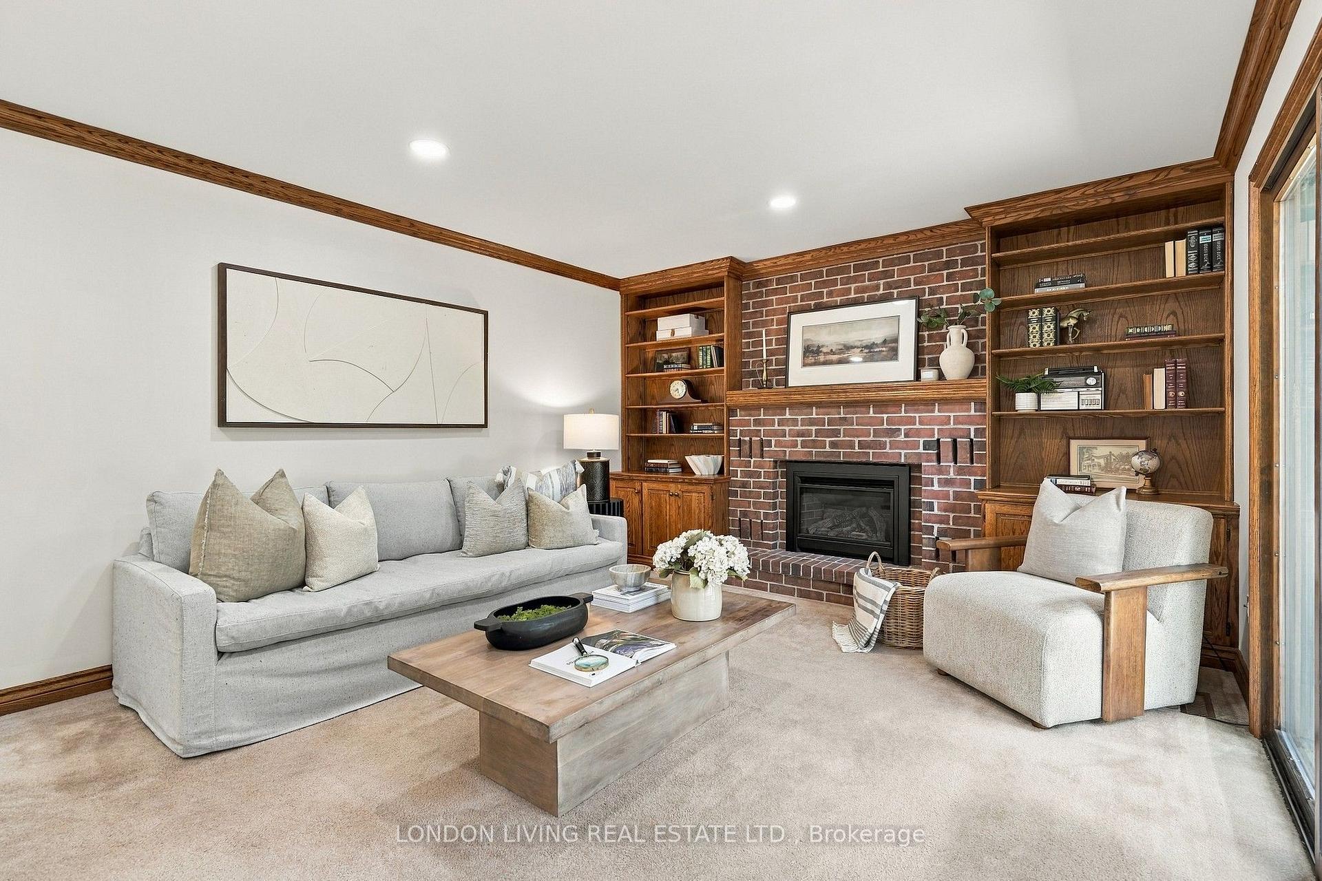 Photo 25 of 181 Timber Drive, London, South B — HOMEH