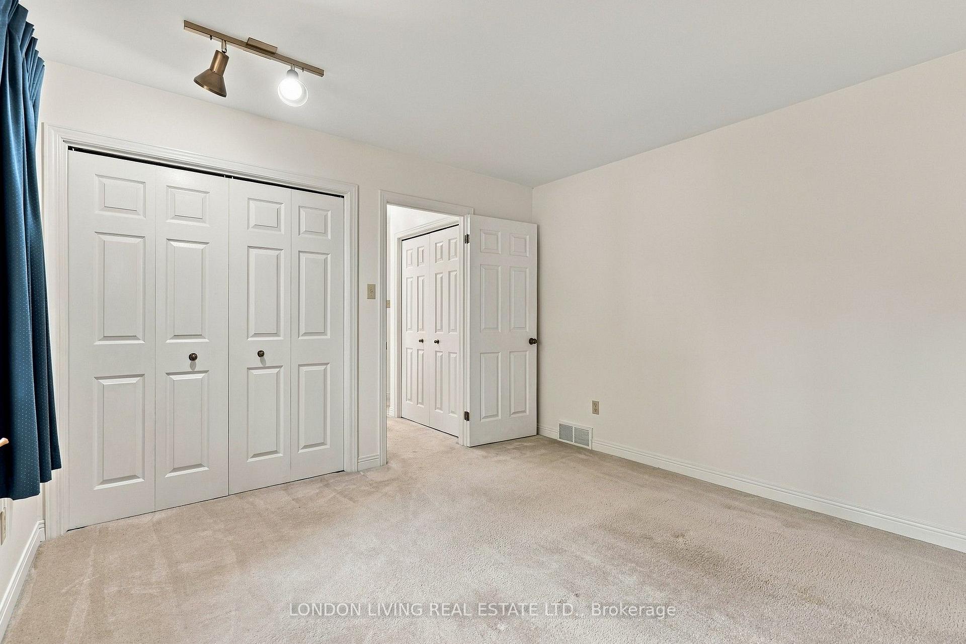 Photo 36 of 181 Timber Drive, London, South B — HOMEH