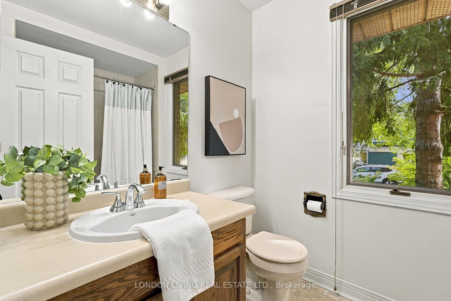 Photo 37 of 181 Timber Drive, London, South B — HOMEH