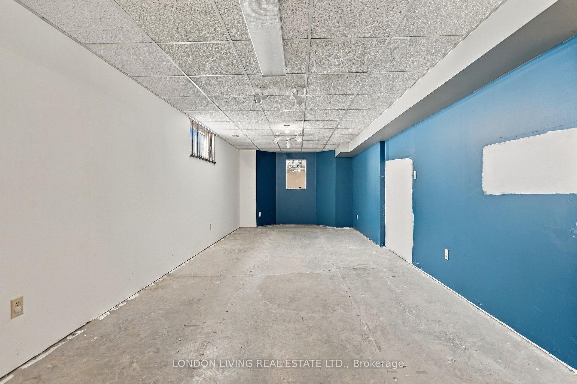 Photo 39 of 181 Timber Drive, London, South B — HOMEH