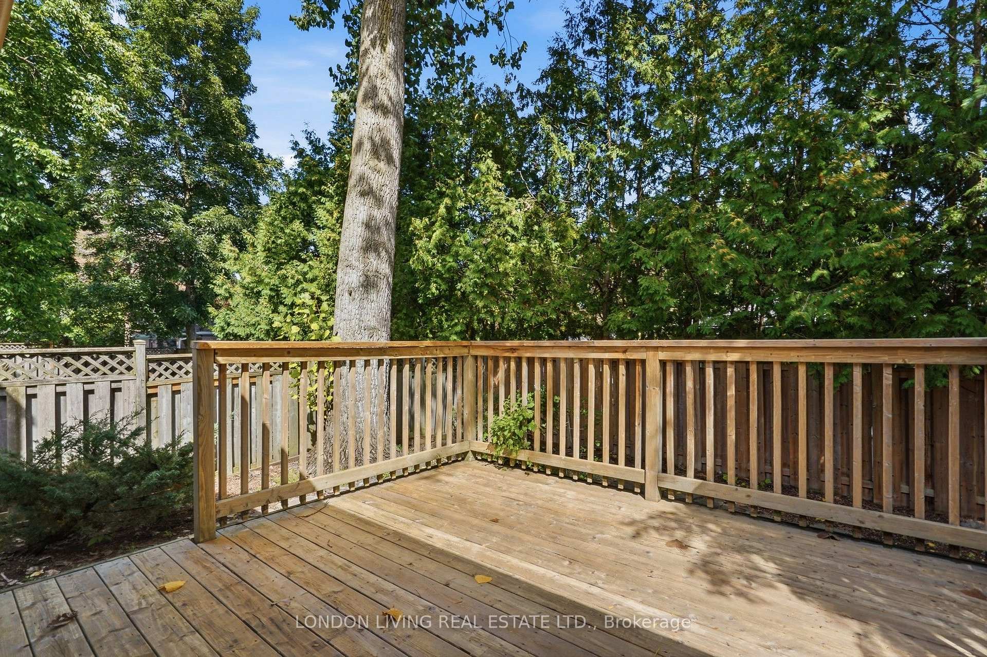 Photo 42 of 181 Timber Drive, London, South B — HOMEH