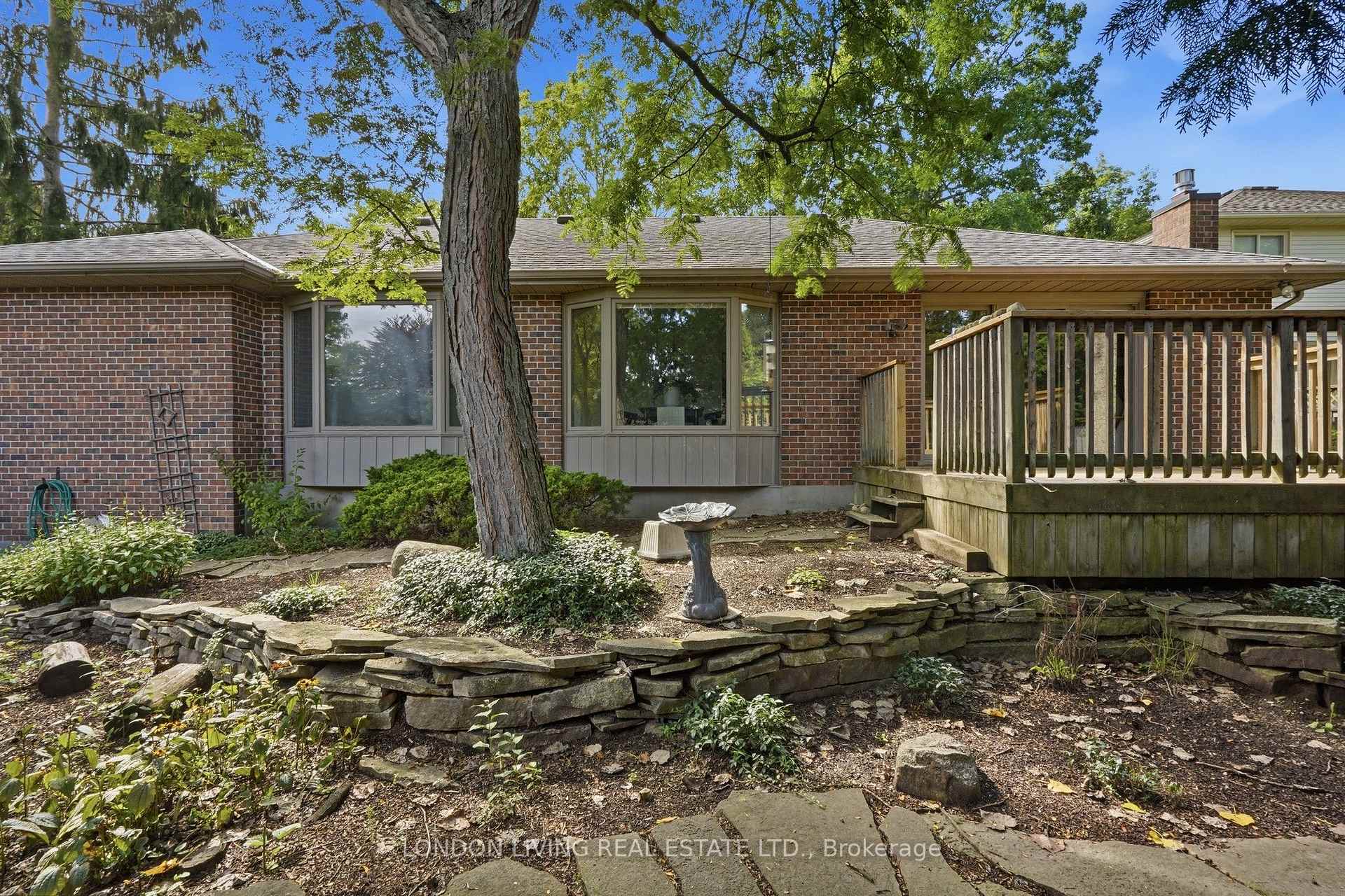Photo 47 of 181 Timber Drive, London, South B — HOMEH